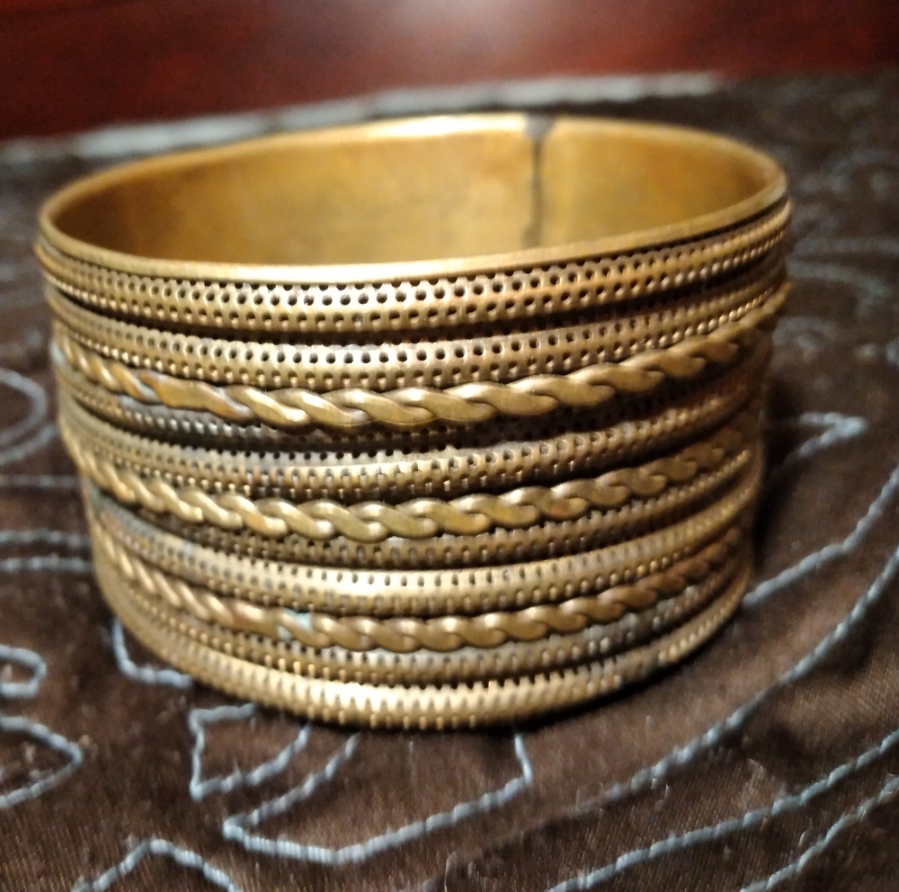 Ladies bracelet, thick solid copper, intricate designed.